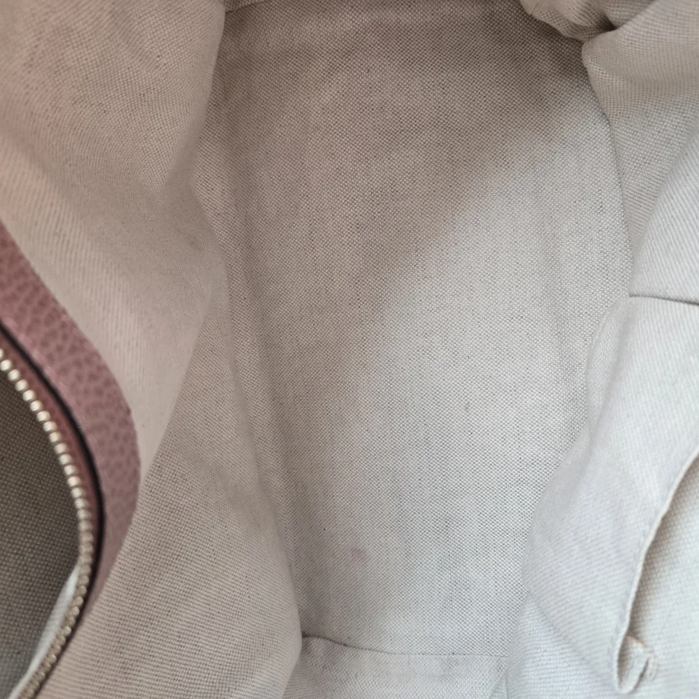 Gucci Leather Swing Tote Bag - Picture 8 of 17